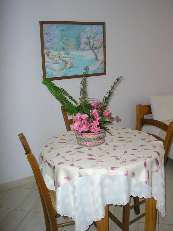 Aris Junior Studio & Apartments نيو كليما المظهر الخارجي الصورة